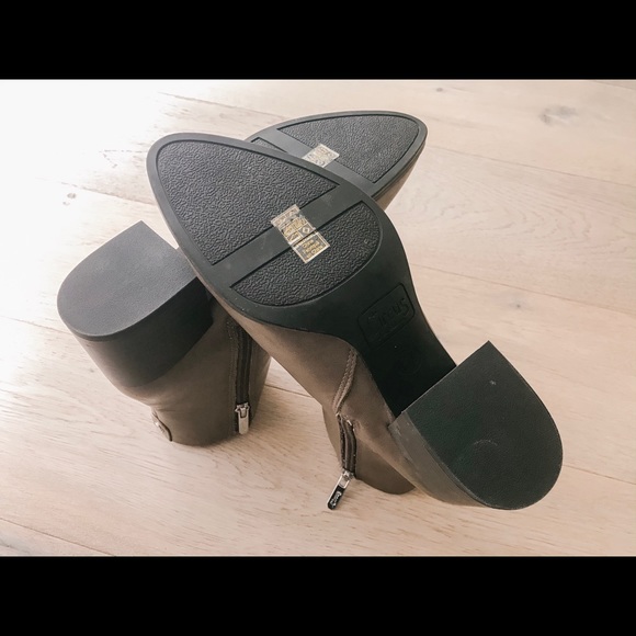 Tan ankle boots - Picture 2 of 4